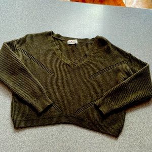 Forest green knit crop sweater